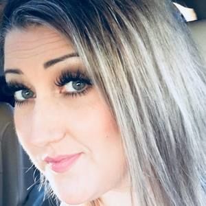 Meet your Posher, Alecia